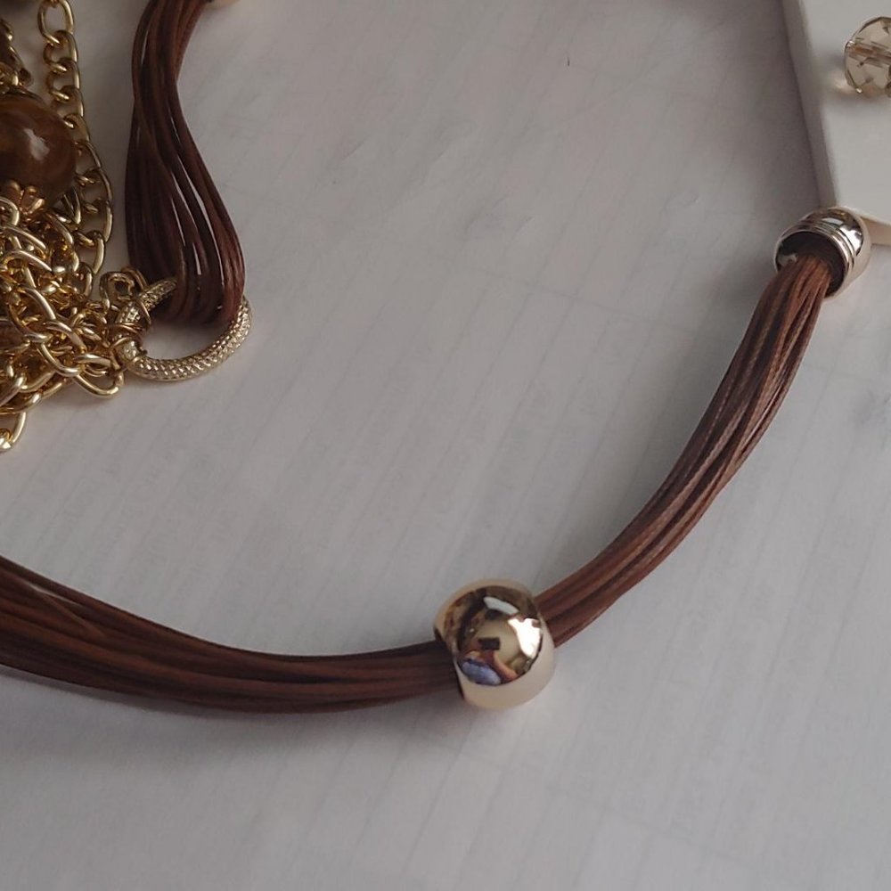 Jewelry - Picture 5 of 6